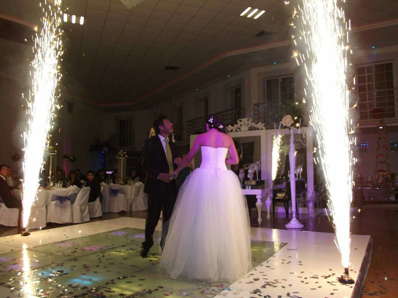 <span style="font-weight: bold;">PISTAS  ILUMINADAS</span>